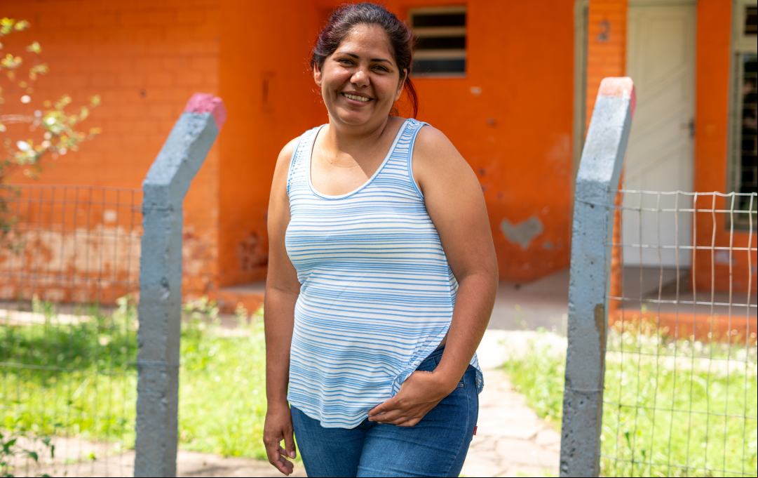 A venezuelana Miryan foi duplamente afetada pelas enchentes: após deixar seu lar na Venezuela, perdeu sua casa que construiu no Brasil, no bairro Sarandi, no Rio Grande do Sul
