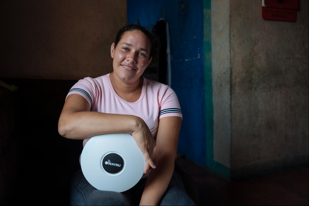 Ecuador. Venezuelan woman steps in to bridge digital gap in Ecuadorian neighbourhood